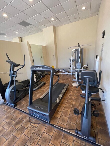 Building Photo - 5838 Collins Ave