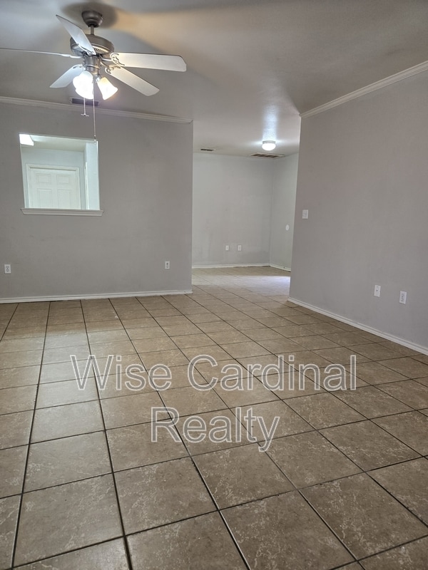 Building Photo - 520 N Chicago Ave