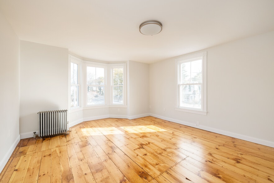 Building Photo - 338 Stevens Avenue