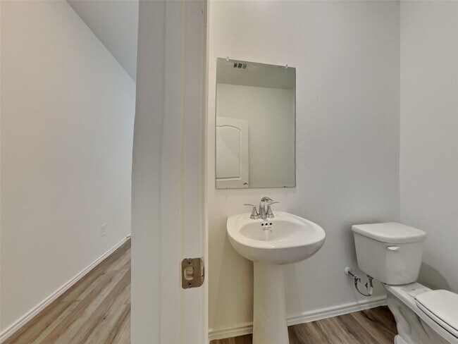 Building Photo - 23792 Patchouli Ter Dr