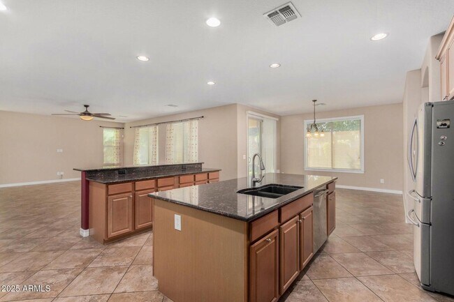 Building Photo - 2585 E Carob Dr