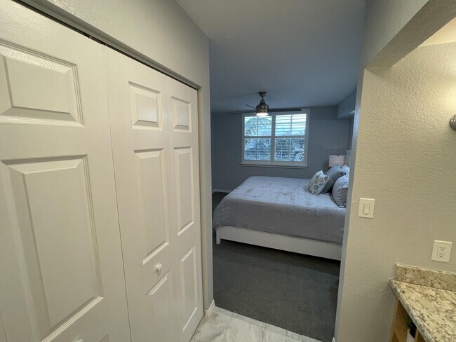 Building Photo - 1801 N Flagler Dr