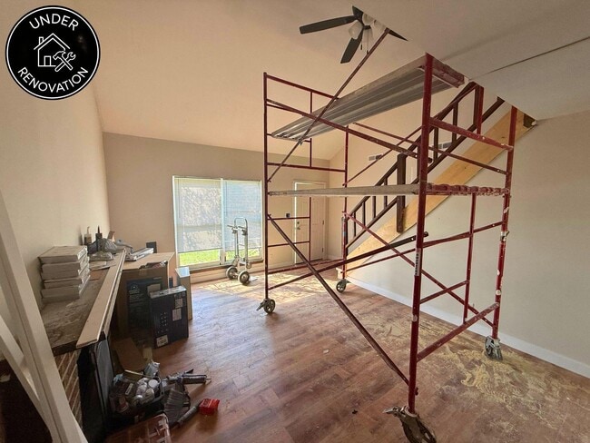 Building Photo - 7220 N Moberly Dr