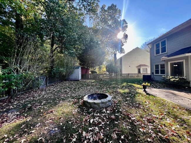 Building Photo - Welcome to this beautiful home in Salem La...