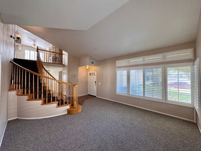 Building Photo - Spacious 5 Bedroom Home in Menifee Lakes with a 3 Car Garage for Lease!