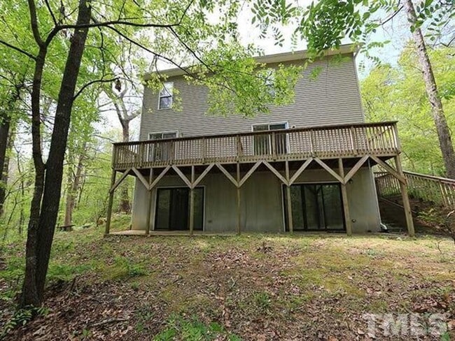 Building Photo - Chapel Hill / 3BR Townhouse on Severin St....