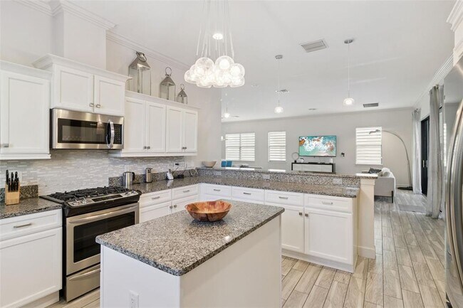 Building Photo - 7423 Sparkling Ct