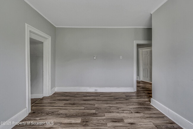 Building Photo - 301 N Bromley Ave