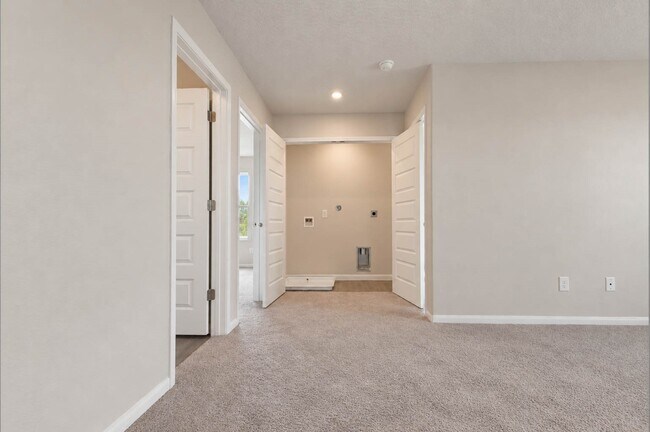 Building Photo - 68 Rd 51026