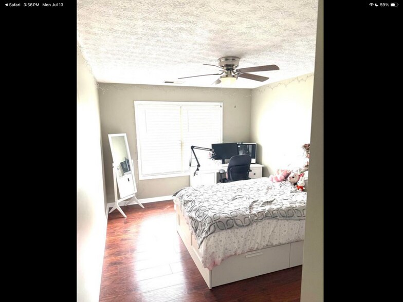 Building Photo - 11012 Symington Cir