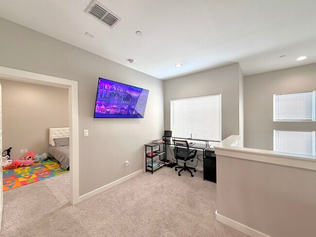 Building Photo - 9653 McPherson Rd