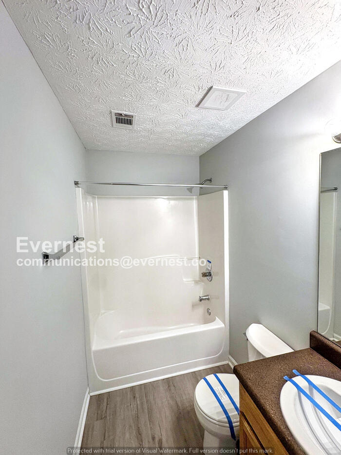 Building Photo - 254 Bridgeport Ln