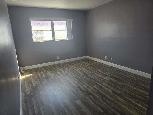 Building Photo - 1320 NW 43 Terrace