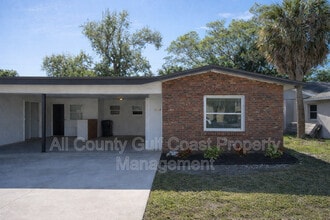 Building Photo - 2218 Flamingo Blvd