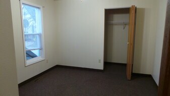 Building Photo - 154 S Franklin St