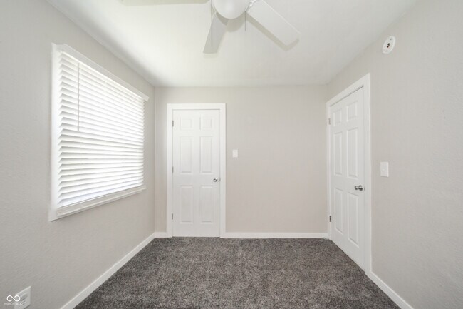 Building Photo - 6461 W 300 S