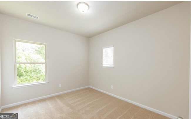 Building Photo - 151 Cherokee Rose Dr