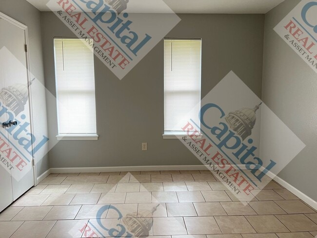 Building Photo - 3 Bedroom in Del City