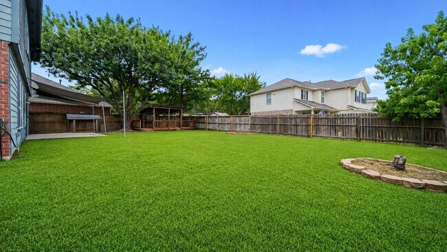 Building Photo - 8802 Ancient Willow Dr
