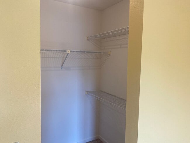 Building Photo - 2 Bedroom 2 Bathroom with Loft- Available ...