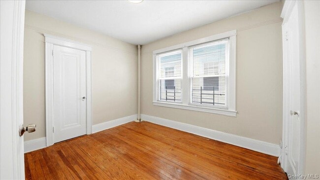 Building Photo - 832 Calhoun Ave