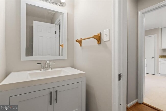 Building Photo - 10439 Courthouse Dr