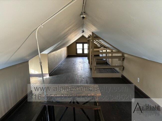 Building Photo - Huge Bonus Room, Vouchers Accepted