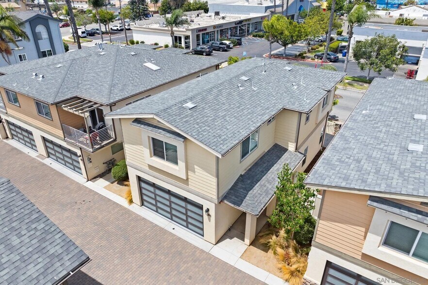 Building Photo - 1289 Donax Ave