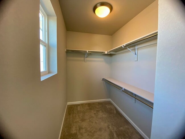 Building Photo - Newly Built 3 Bedroom, Powers and Research...