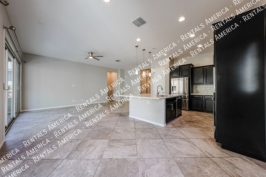 Building Photo - 248 E Desert Broom Dr