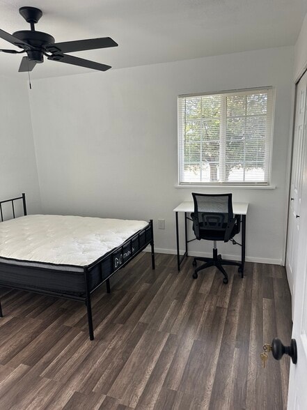 Small front bedroom - 1705 NW 48th St