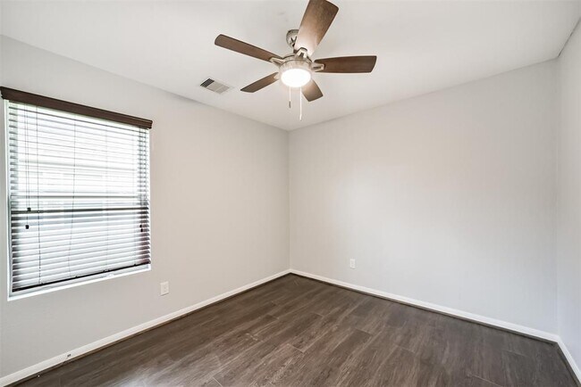 Building Photo - 14906 Twilight Knl Trl