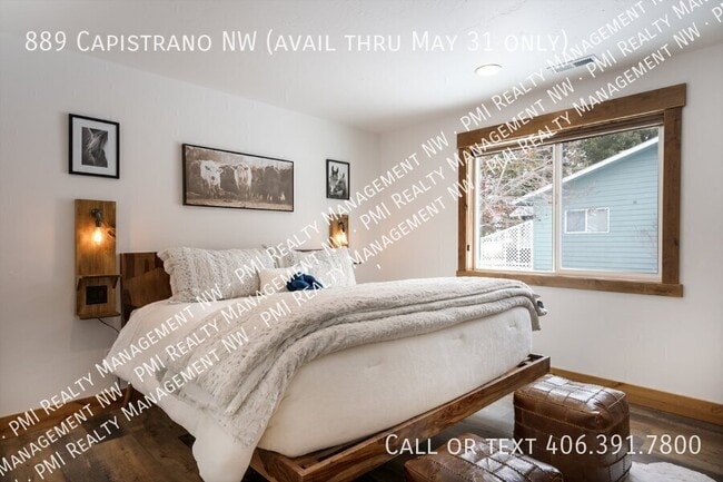 Building Photo - 889 Capistrano NW