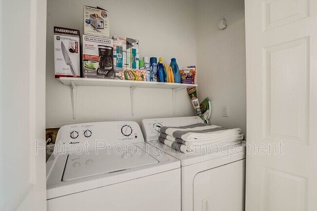 Building Photo - 7009 E Acoma Dr