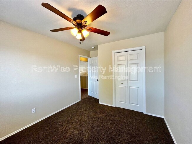 Building Photo - 1447 Kesler Dr W