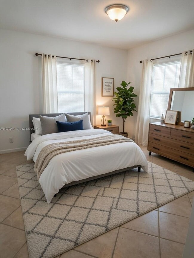 Building Photo - 146 NE 1st Ave