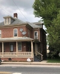 Building Photo - Amazing Duplex in New Oxford!