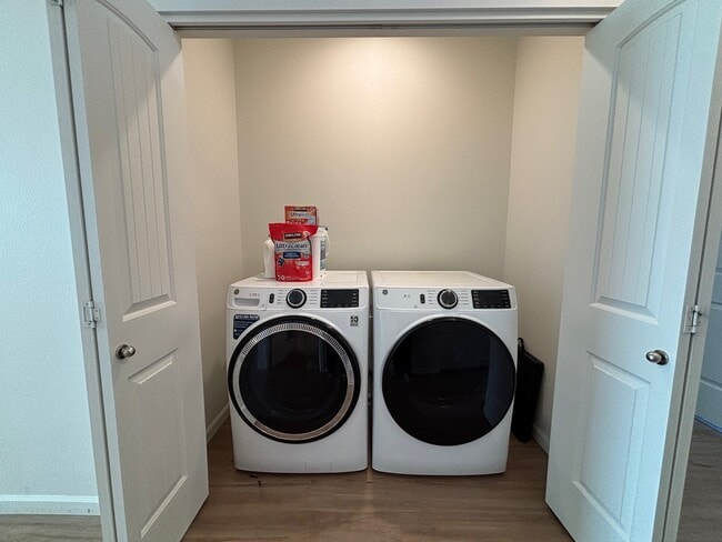 Building Photo - 8602 Ashen Dr