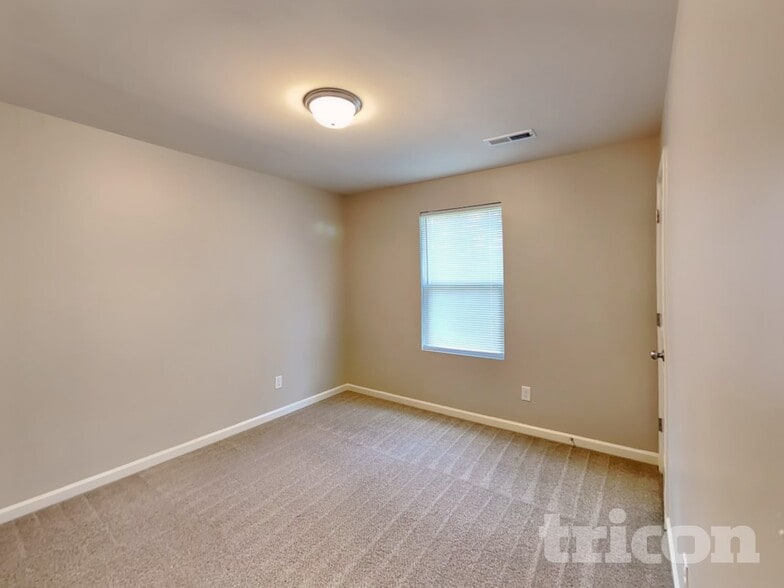 Building Photo - 1131 Parker St