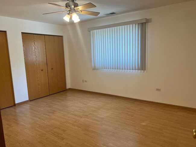 Building Photo - 11110 E Cove Cir