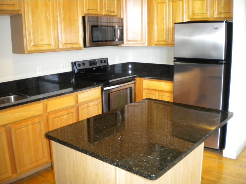 Building Photo - 1951 W 26th St