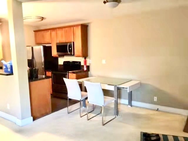 Building Photo - 10982 Roebling Ave