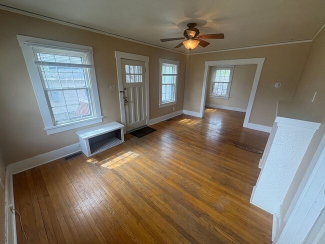 Building Photo - 1 Bedroom, 1 Bathroom Home Near the Historic District