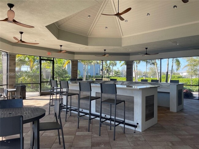 Building Photo - 4490 Gramercy Dr