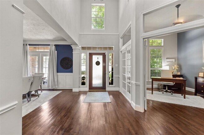 Building Photo - 6422 Gladehill Dr