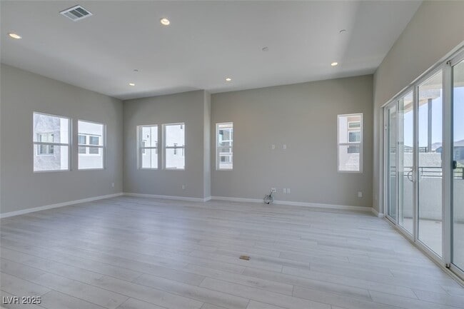 Building Photo - 2509 Silent Vw Ave