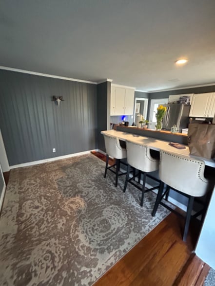 Building Photo - 2103 Clearwater Dr SE