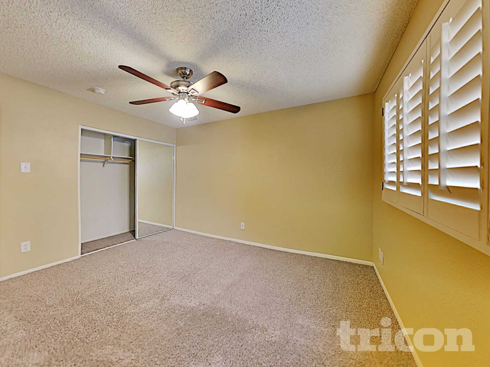 Building Photo - 3601 W Country Gables Dr