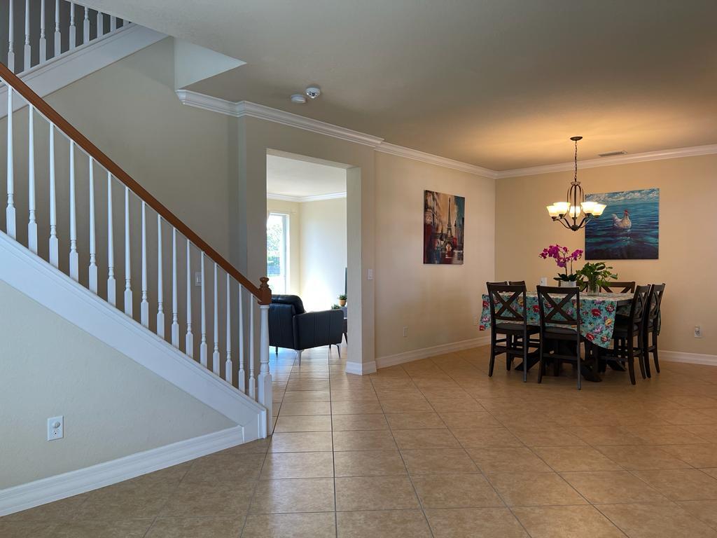 Building Photo - 10298 Barberry Ln