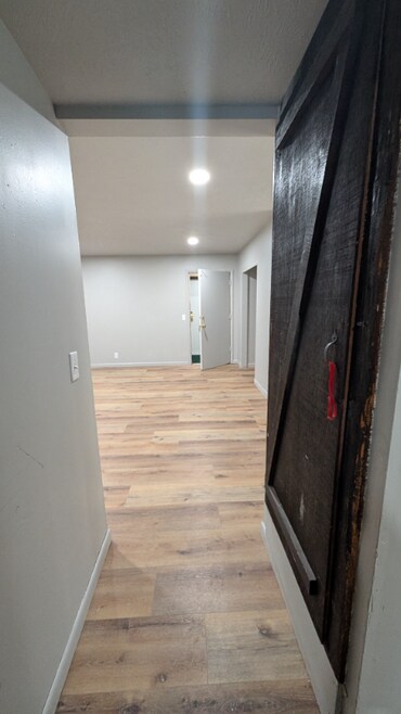 Building Photo - 815 E Wayne Ave